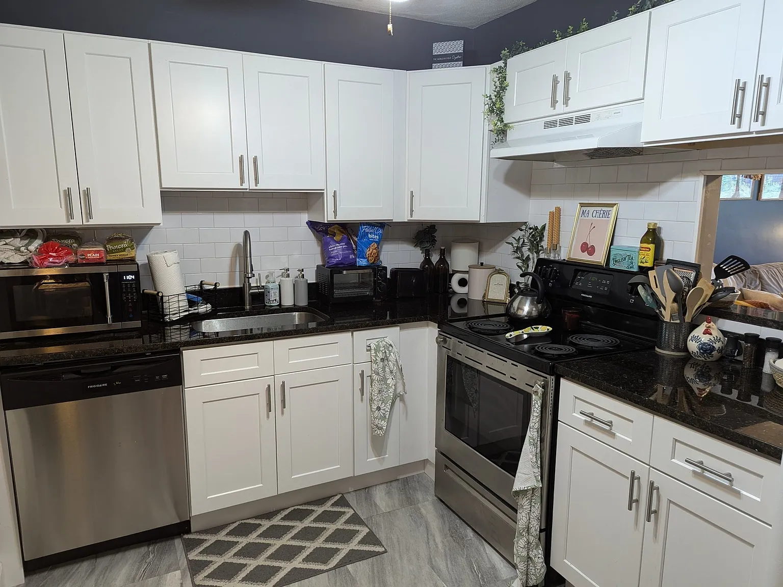 1 bed, 1.0 bath, 643 sqft, $1,700 — Photo 2