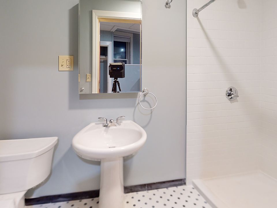 1st image of 60 Gates St #306