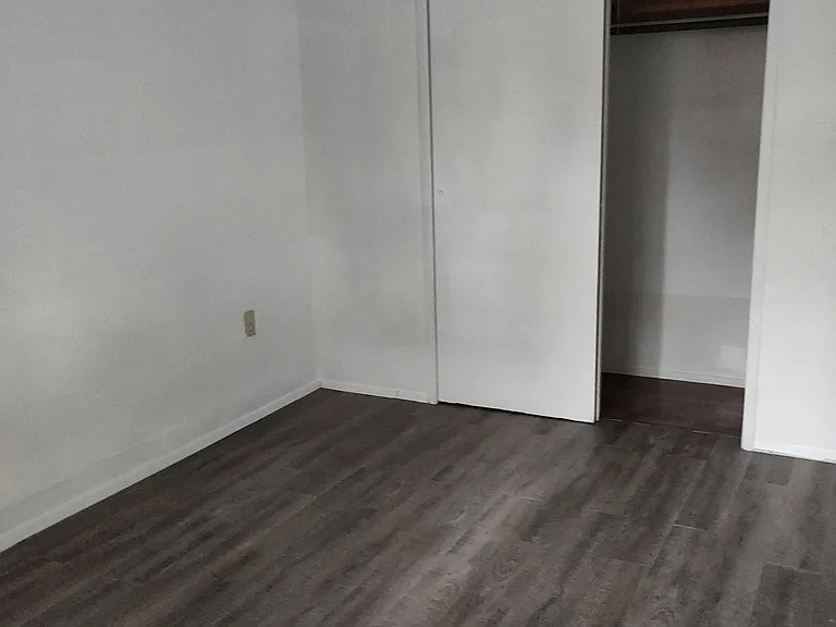 4038 1/2 Sequoia St — Photo 13