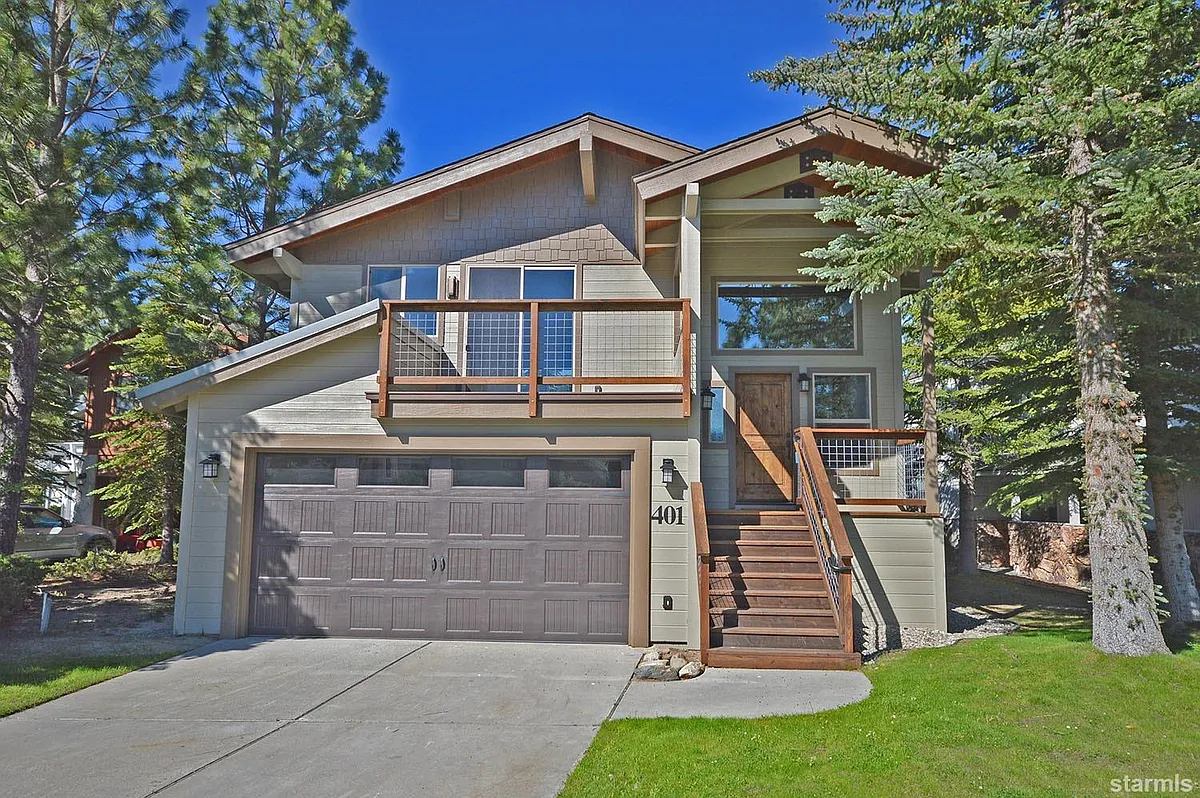 Building Photo - 401 Crystal Ct