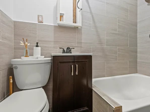 1777 Madison Avenue image 11 of 20