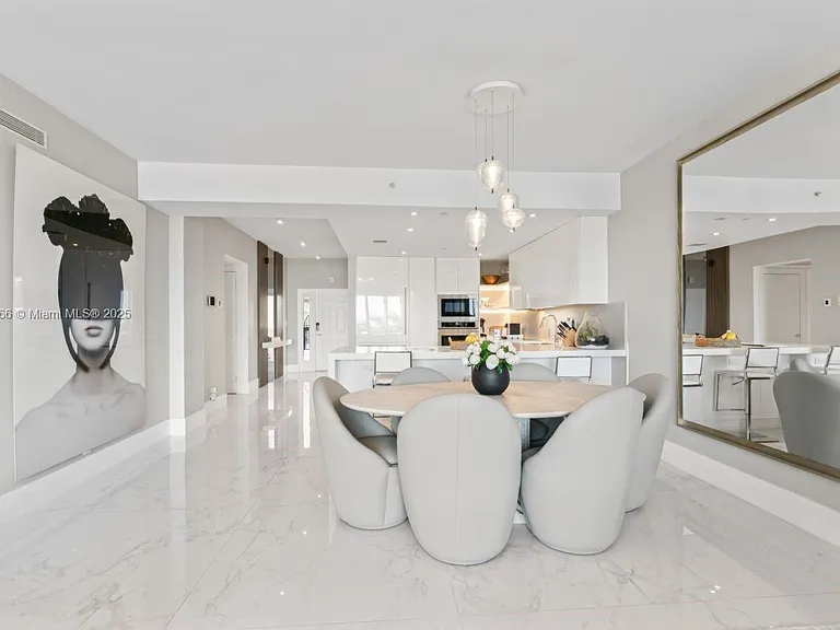 19143 Fisher Island Dr #19143 — Photo 26