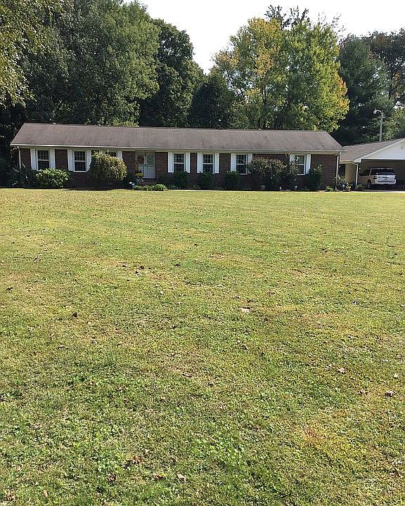 PRICE REDUCTION!  
$262,500