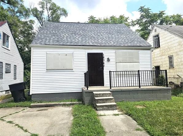 18042 Russell St, Highland Park, MI 48203