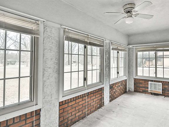 5th image of 10001 Queen Oaks Dr