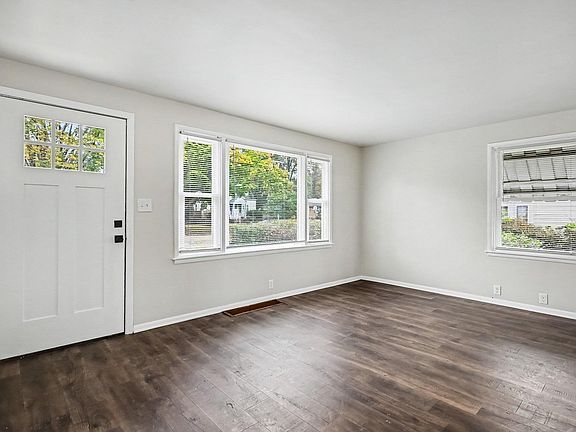 4th image of 1609 E Donald St
