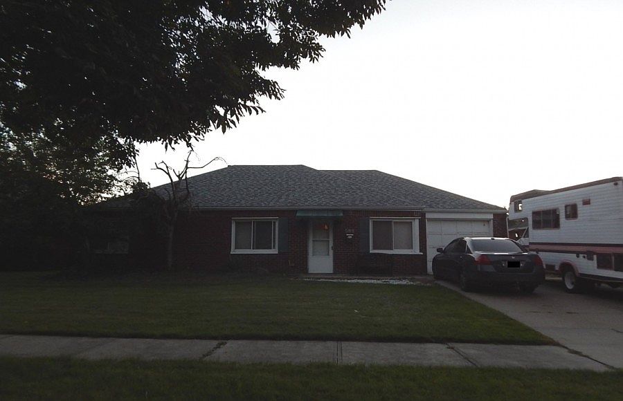 1st image of 588 Hemlock Dr