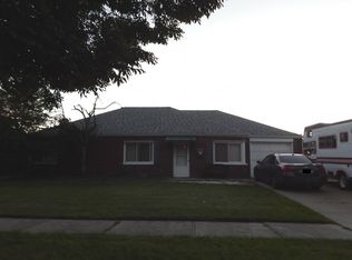 588 Hemlock Dr, Euclid, OH 44132
