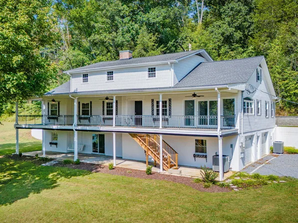 194 Sparks Rd, Johnson City, TN 37601