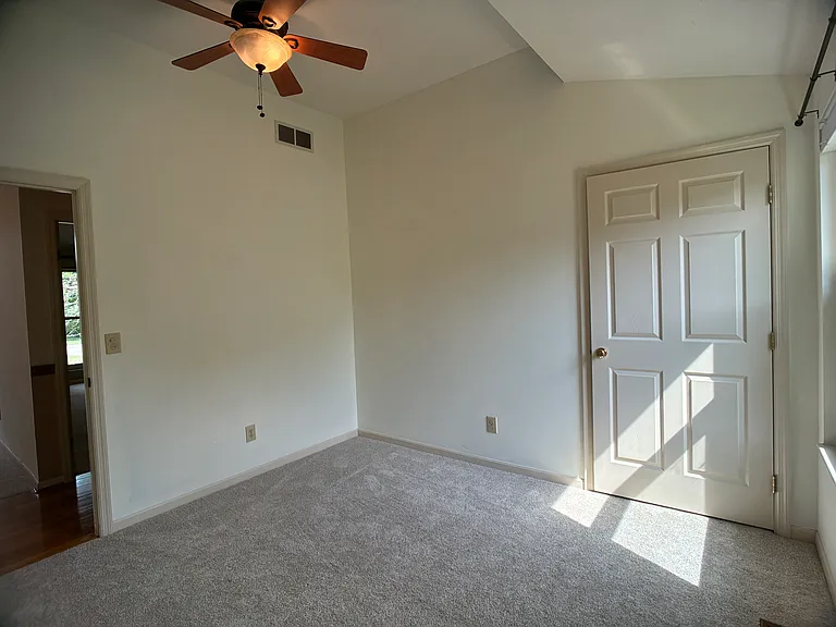 6400 Belmont Park Ct — Photo 23