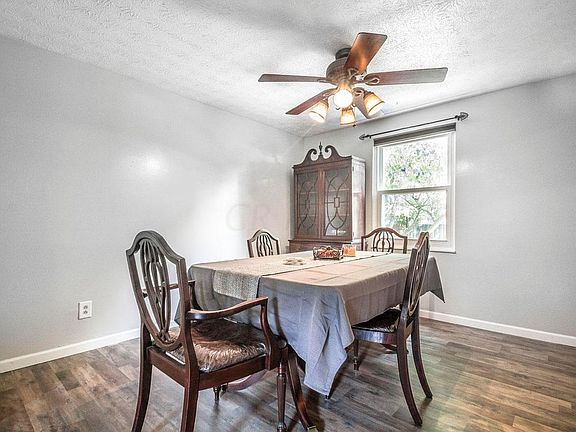 5th image of 3182 Cranston Dr