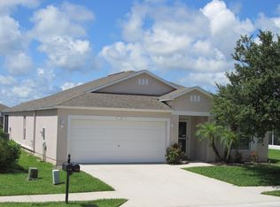 1142 N 13th Sq, Vero Beach, FL 32960