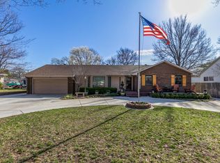 430 N Park Ave, Valley Center, KS 67147