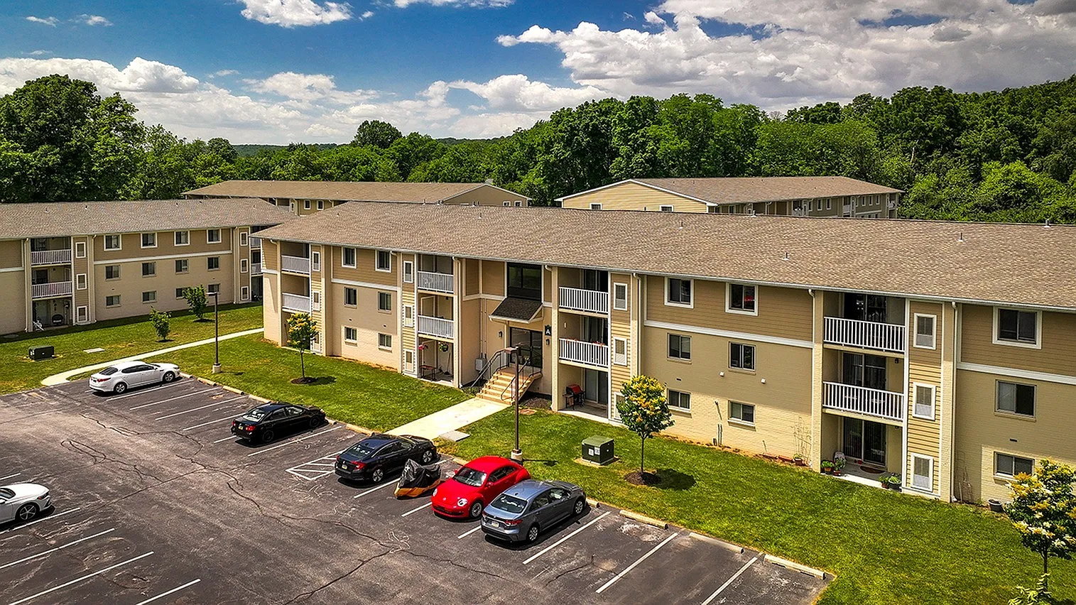Caln East Apartments — Photo 3