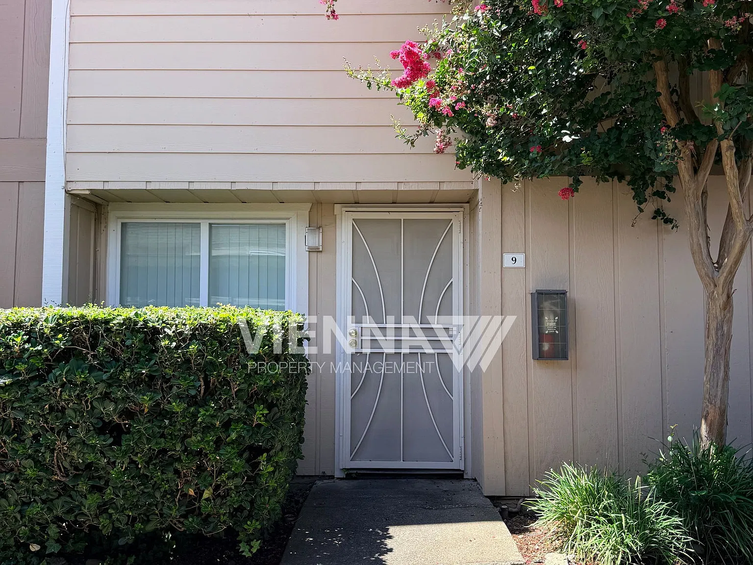 7032 Fair Oaks Blvd — Photo 3