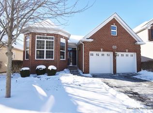 3895 Kingsmill Dr, Elgin, IL 60124