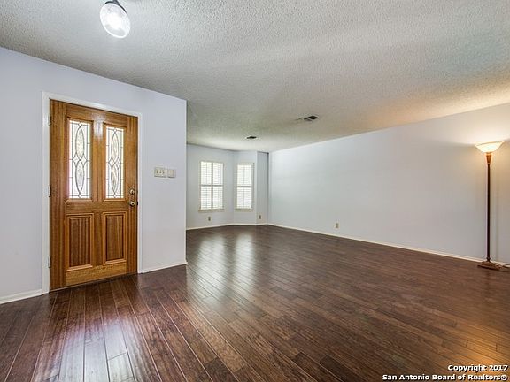 4th image of 7754 Oakhill Park Dr