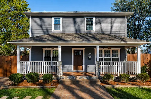2511 Yadkin Ave Photo 1