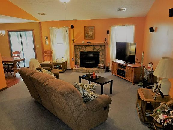 2nd image of 608 River Bend Cir SW