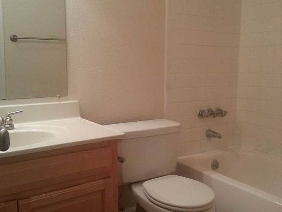 4th image of 119 Village Ln APT G