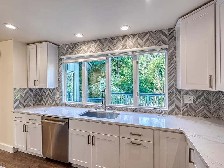Beautiful and stunning kitchen