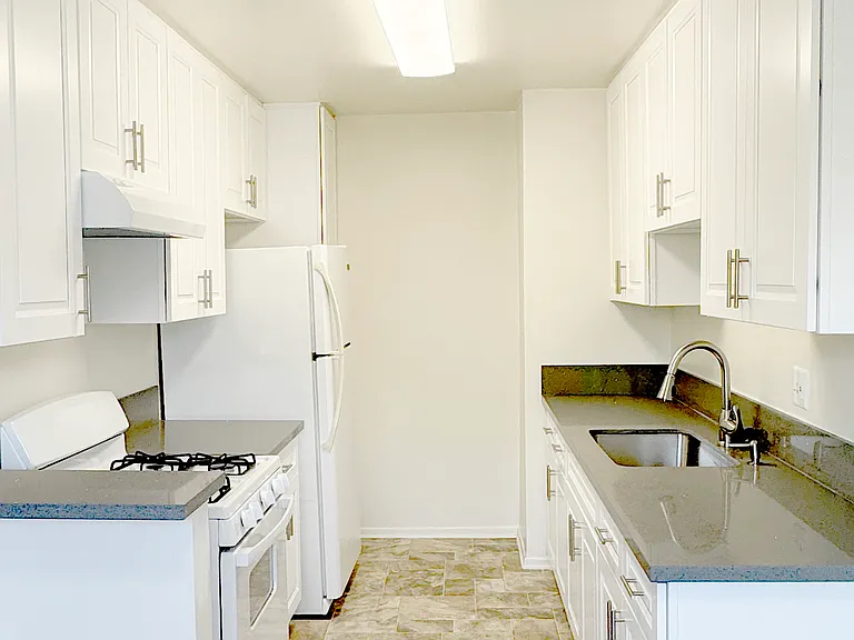 701 S. St Andrews — Photo 7