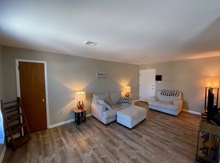 527 Schuylkill Rd #D, Phoenixville, PA 19460