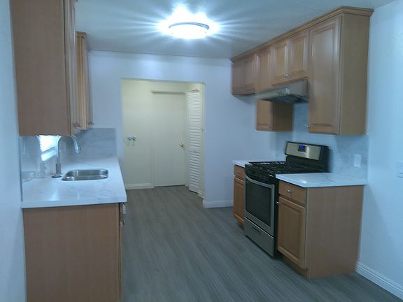 5th image of 8156 Hill Dr #8156