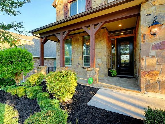 4th image of 4605 Monterosa Ln