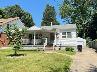 1049 N Howard St, Akron, OH 44310