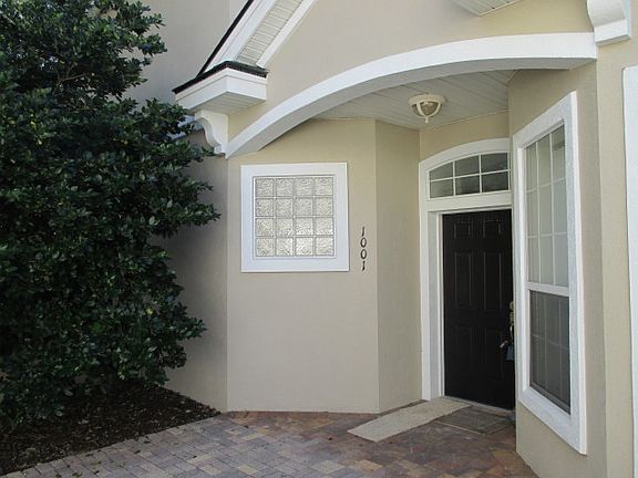 2nd image of 1001 Makarios Dr