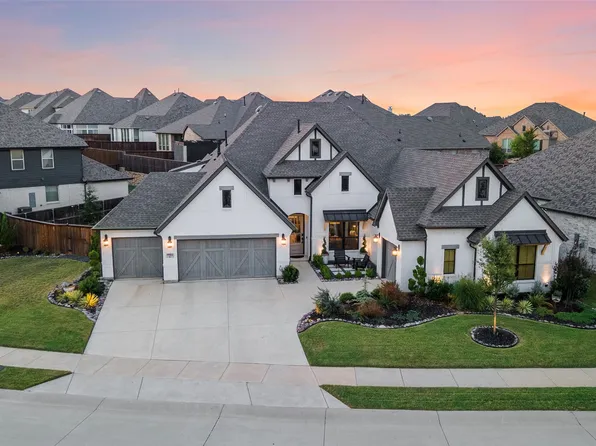 9901 Surveyor Rd, Oak Point, TX 75068