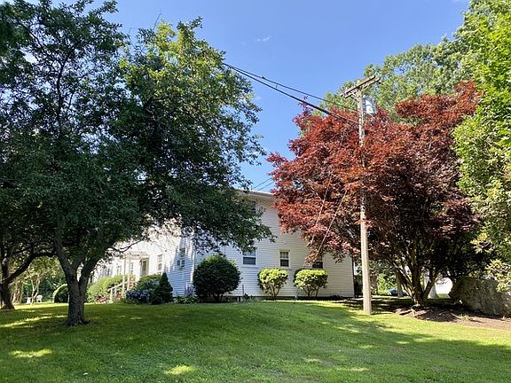 2nd image of 24 College St