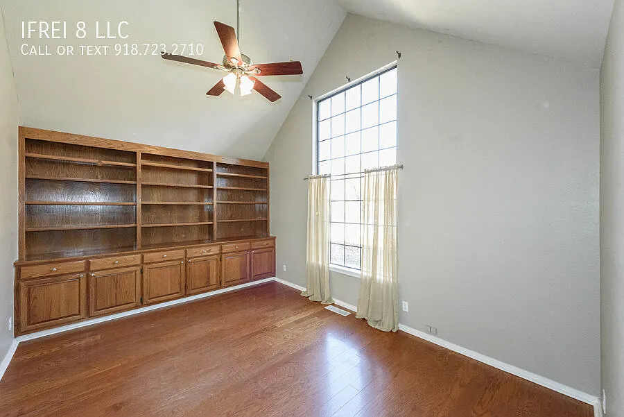 4 Bedrooms And 3 Bath House In Union School District — Photo 4