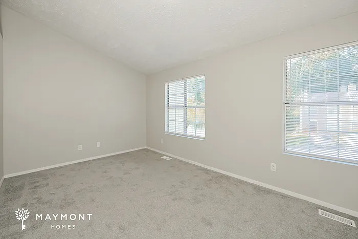 5713 Wells Cir — Photo 12