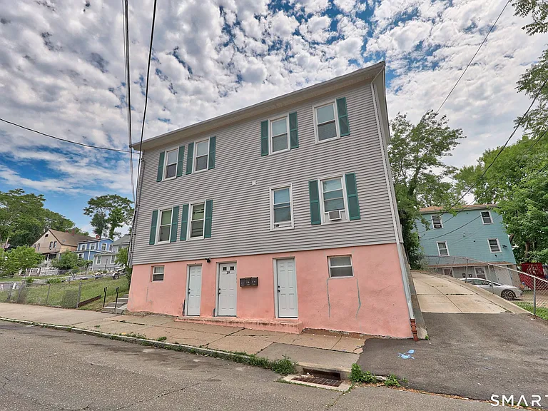 21 Hawkins St #3 — Photo 3