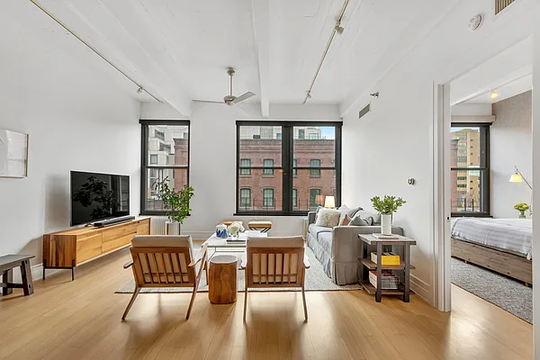 Sold by Compass | media 1