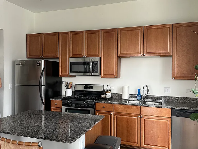 901 W Madison St #606 — Photo 14