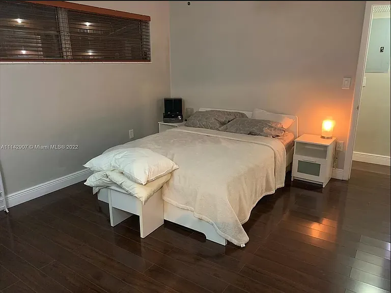 1615 NE Miami Gardens Dr #239 — Photo 5