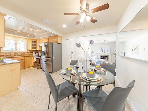 4th image of 3295 Parkhaven Dr