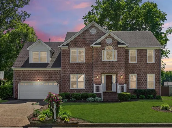 122 Rockmor Ln, Yorktown, VA 23693
