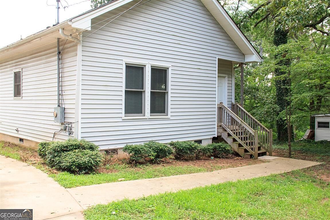1819 Willis Mill Rd SW — Alfred Holmes Golf Club