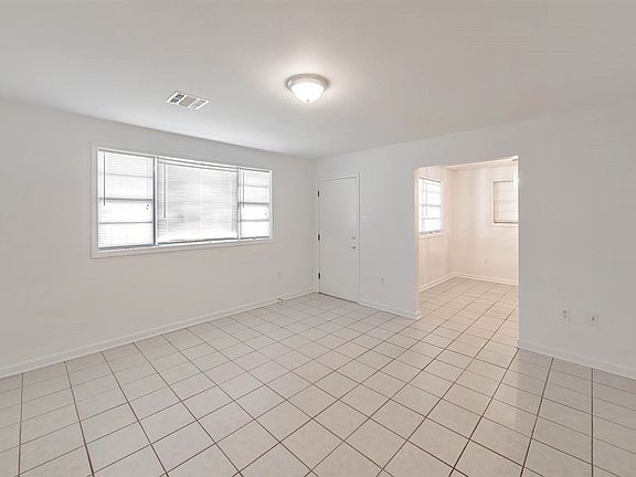 5th image of 1104 General Nicholls Ave