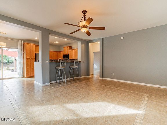 4th image of 1327 W Calle Luis Maria