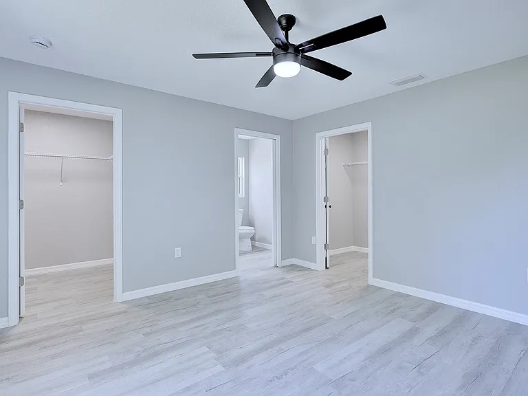 136 Friendly Cir — Photo 16