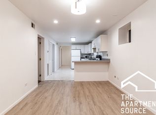 1110 W Wolfram St #G, Chicago, IL 60657