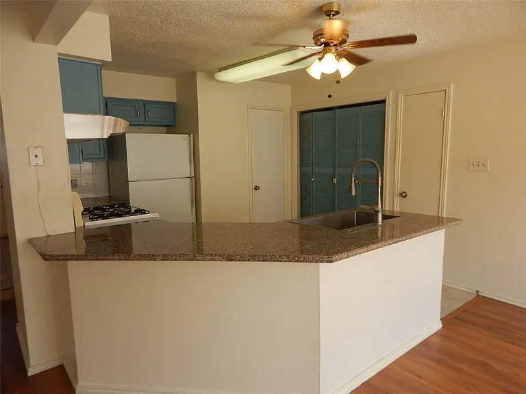 8623 Beechcrest St — Photo 13