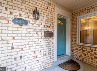 1108 Moorefield Creek Rd SW, Vienna, VA 22180