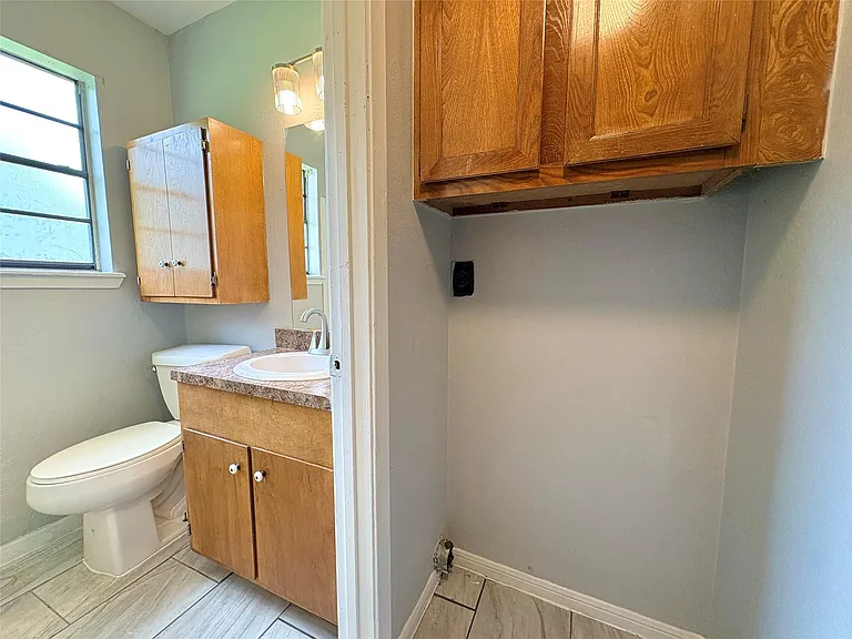 3602 4th St — Photo 3