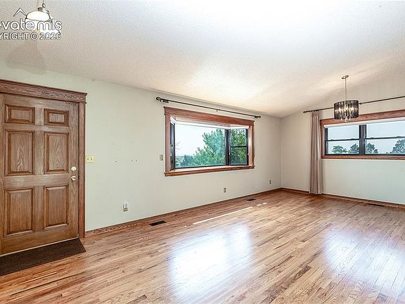 4th image of 730 Quail Dr